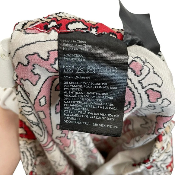 H&M High Rise Wide Leg Paisley Pull On Pants in White/Red Size M - Picture 9 of 10